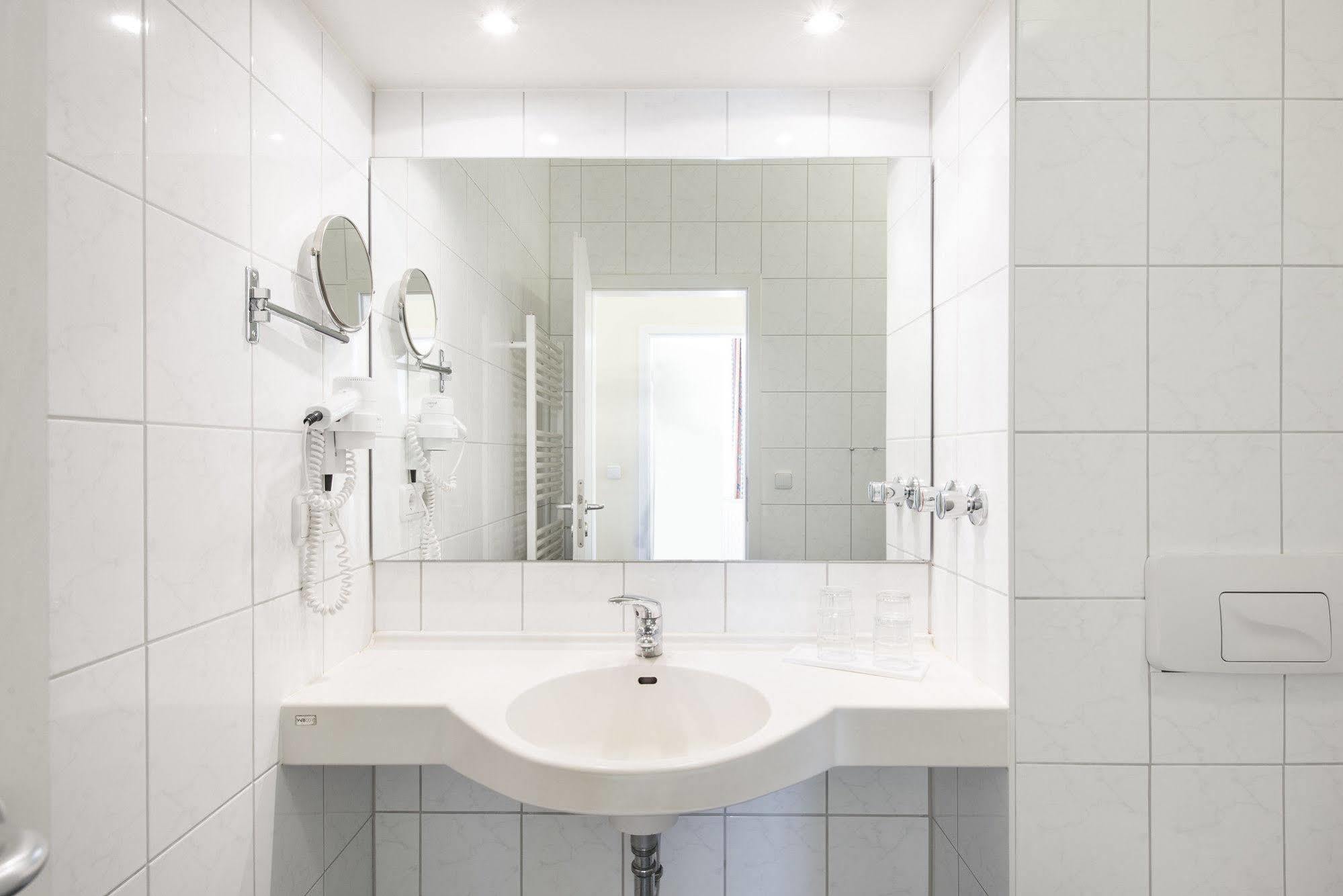 Aparthotel Kuehlungsborn, Villa Am Konzertgarten Εξωτερικό φωτογραφία