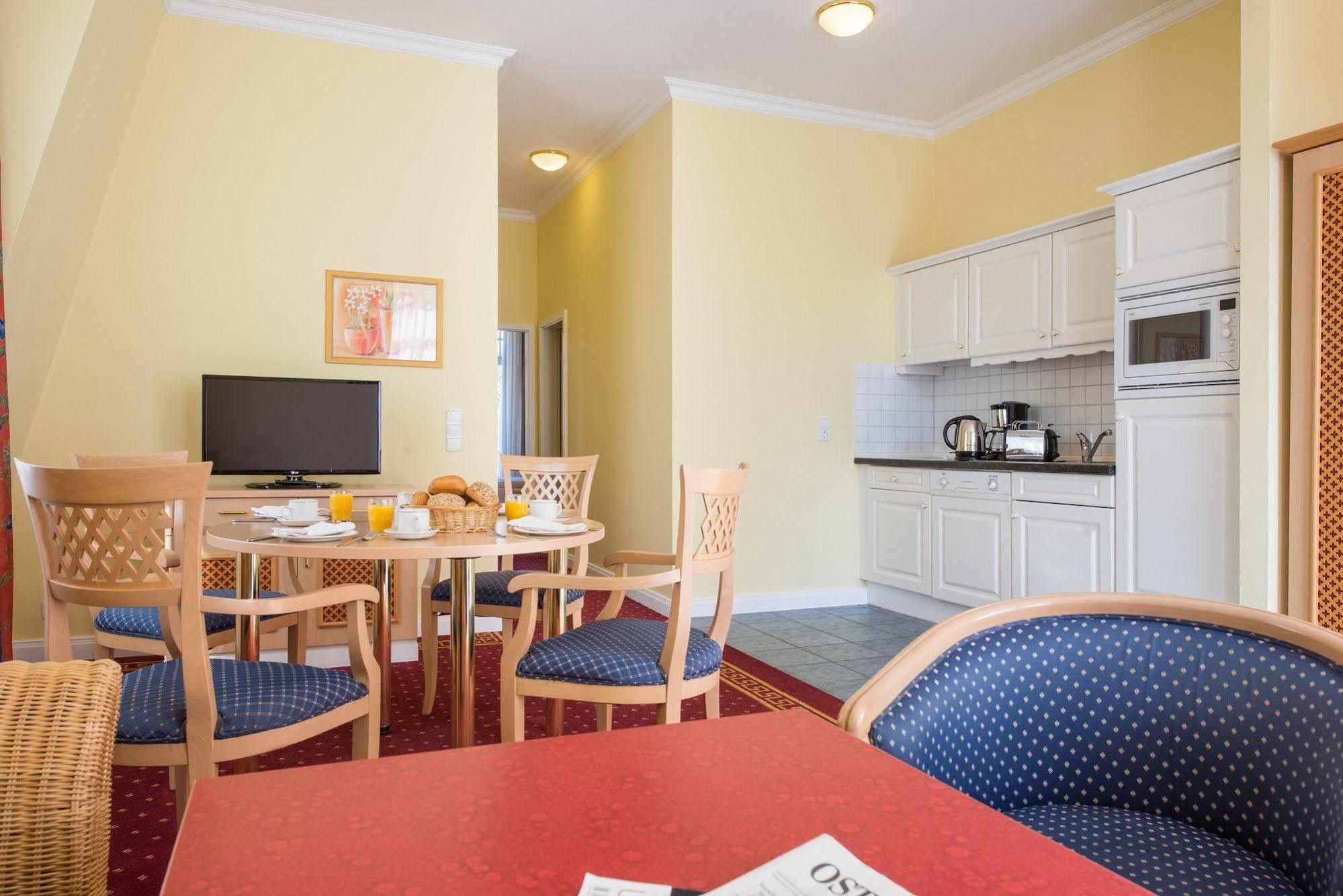 Aparthotel Kuehlungsborn, Villa Am Konzertgarten Εξωτερικό φωτογραφία
